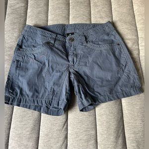 Cotton short with pockets by Kuhl